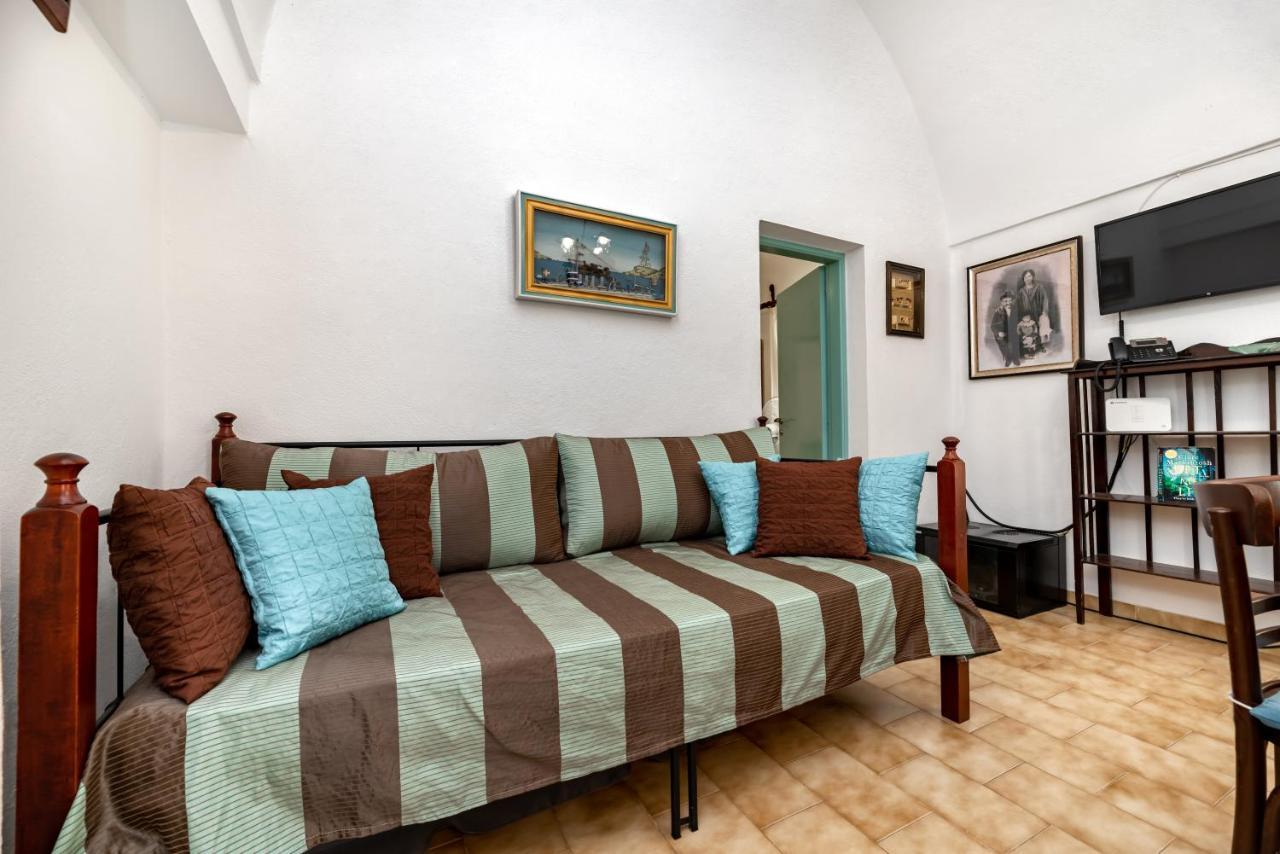 Authentic Santorinian Home Experience Fira  Exteriér fotografie